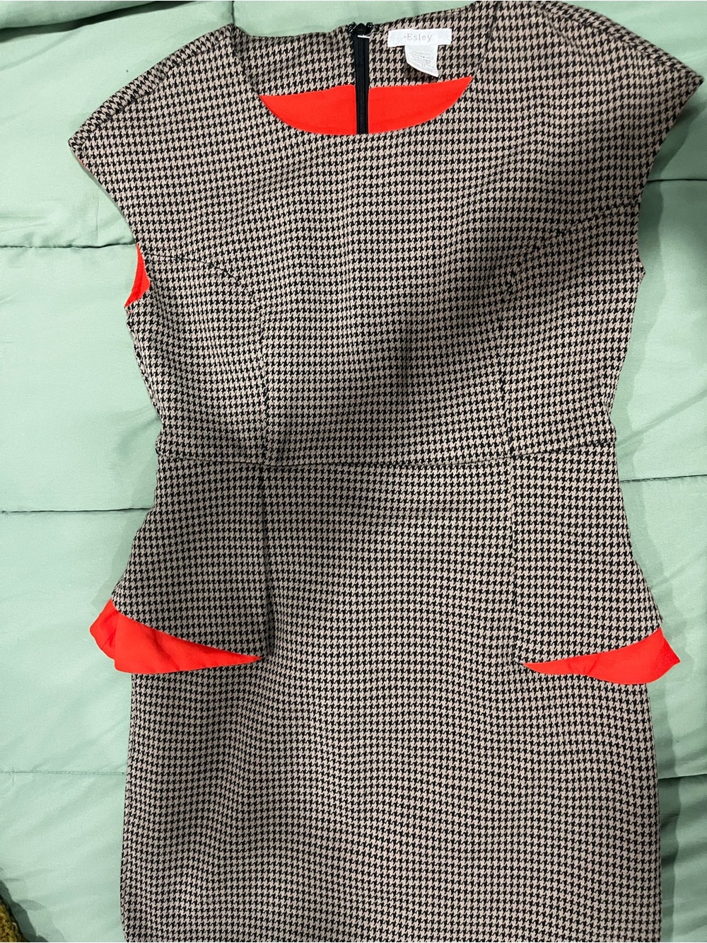 Esley Stitch Fix Brown & Black Houndstooth Peplum Sheath Mini Dress Medium NWT